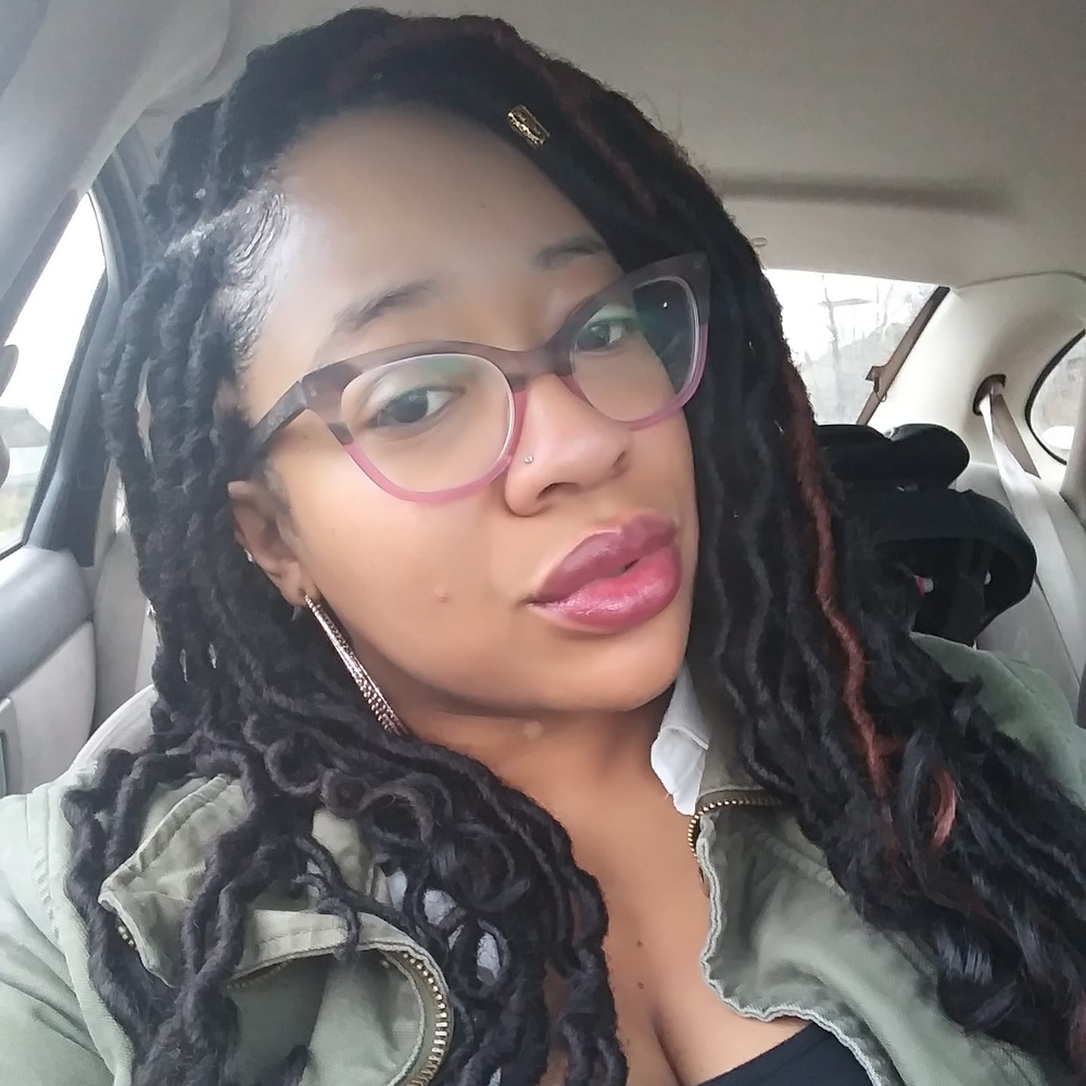 Meet your Posher, Erica